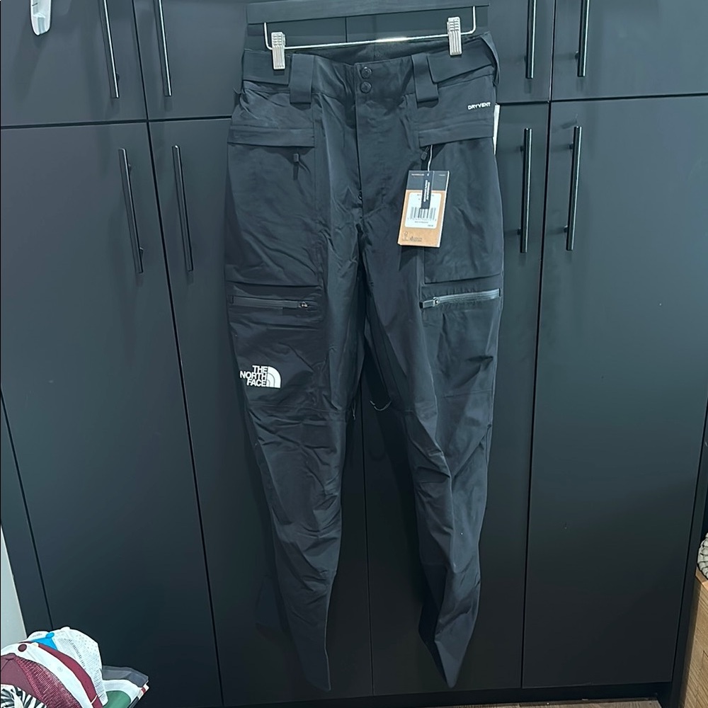 The North Face Black ski Pants for Everyday Comfort